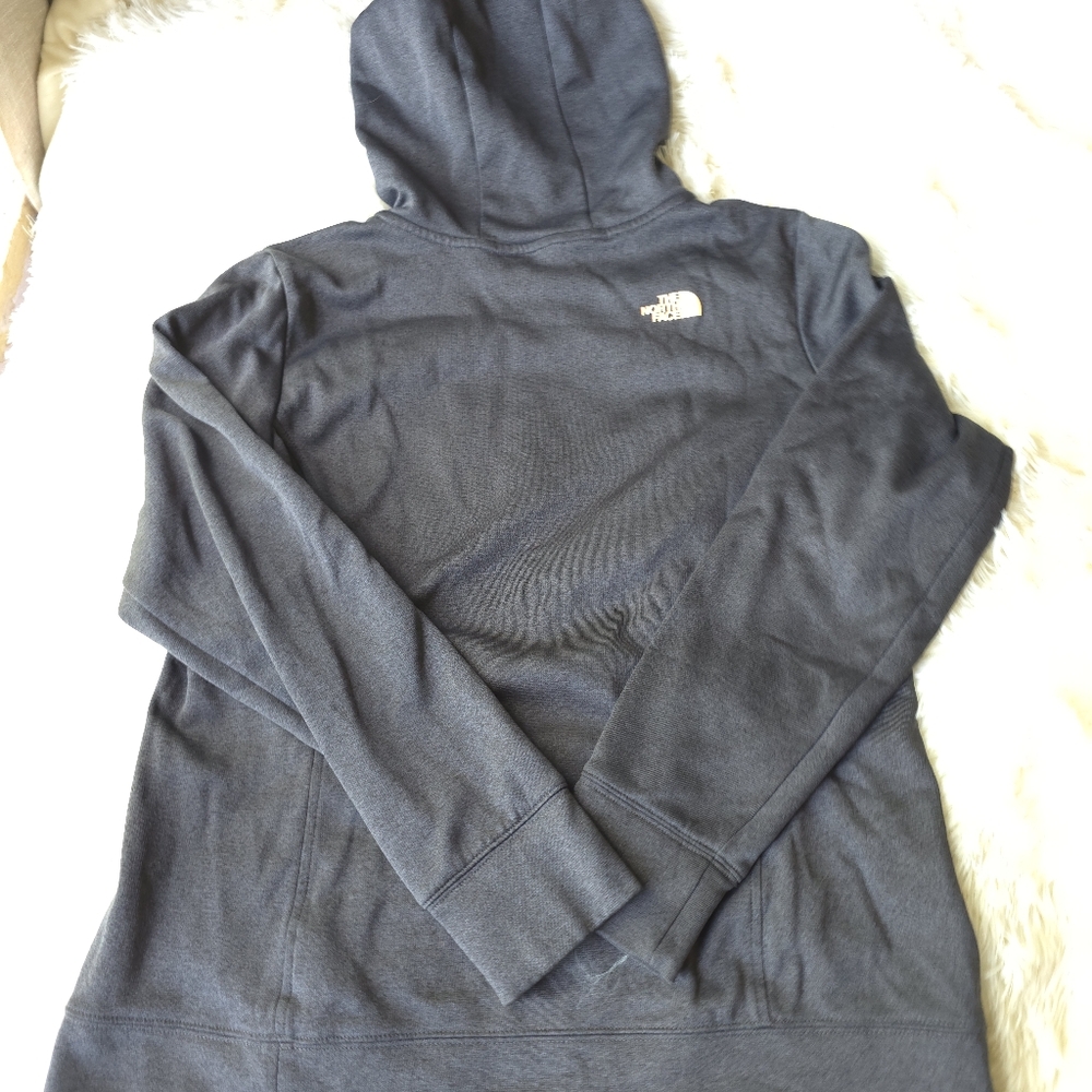 ❌ Sold The North Face Charcoal Hoodie with Vibrant Orange Interior - Picture 6 of 11